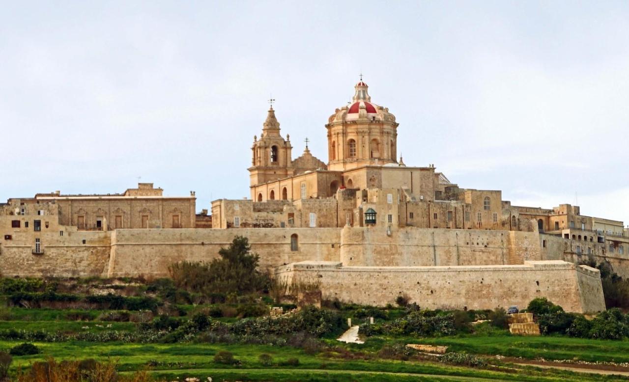 Splendid 2Br Apartment, Steps To St Georges Bay San Ġiljan Exterior foto